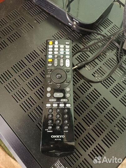 Акустические колонки Jamo