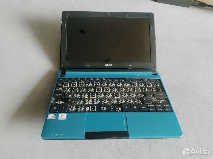 Acer aspire one