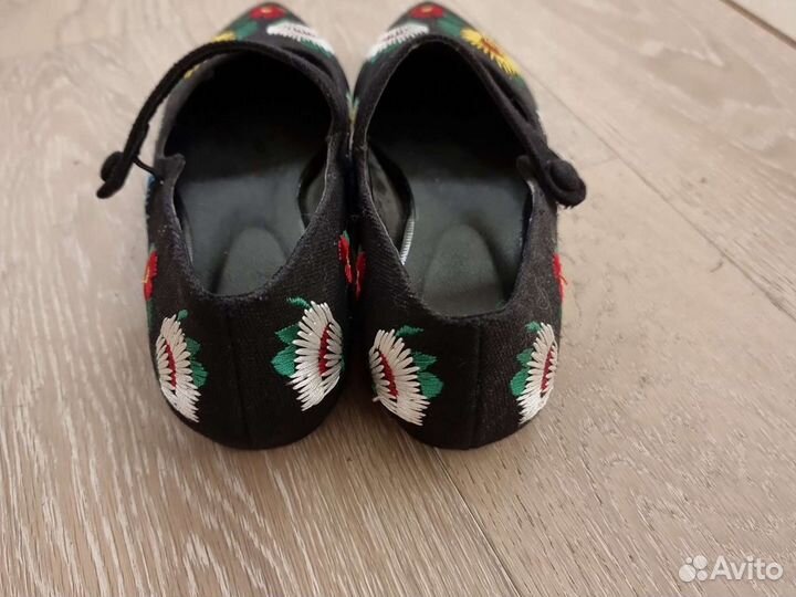 Балетки с узорами