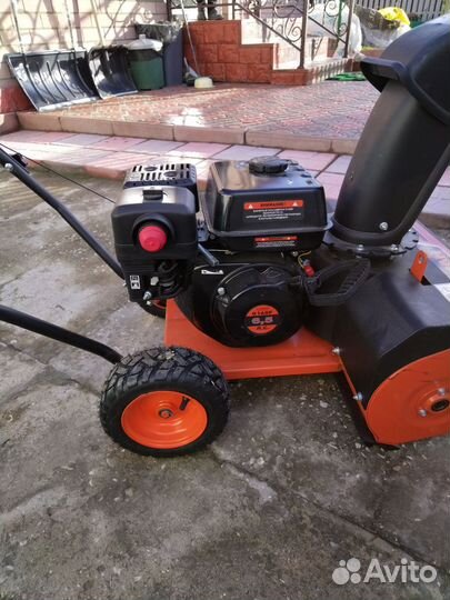 Снегоуборщик бензиновый бу