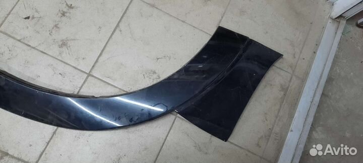 Накладка крыла пер. П. Mitsubishi Pajero 4/2006