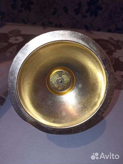 Ваза алюминиевая с цветами