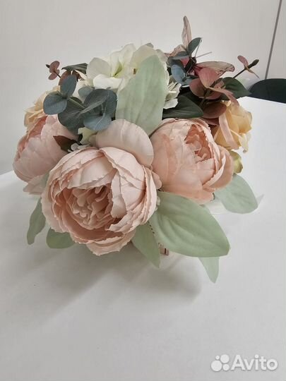 Букет из искусственных цветов