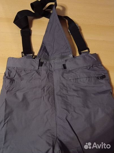 Горнолыжный комбинезон M (48р) TCM