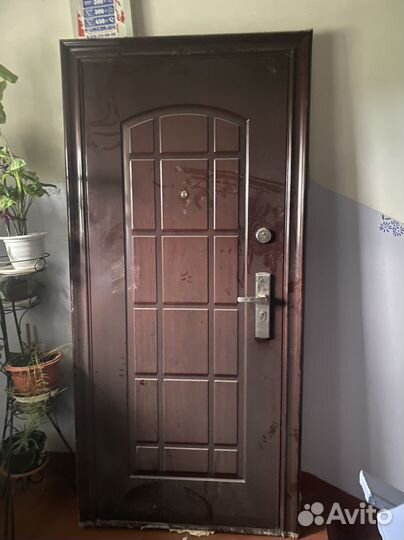 Металлическая дверь бу