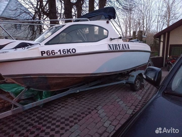 Катер Gladius 520 HT