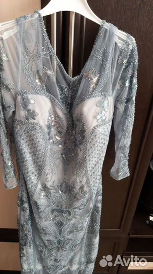 Вечернее платье