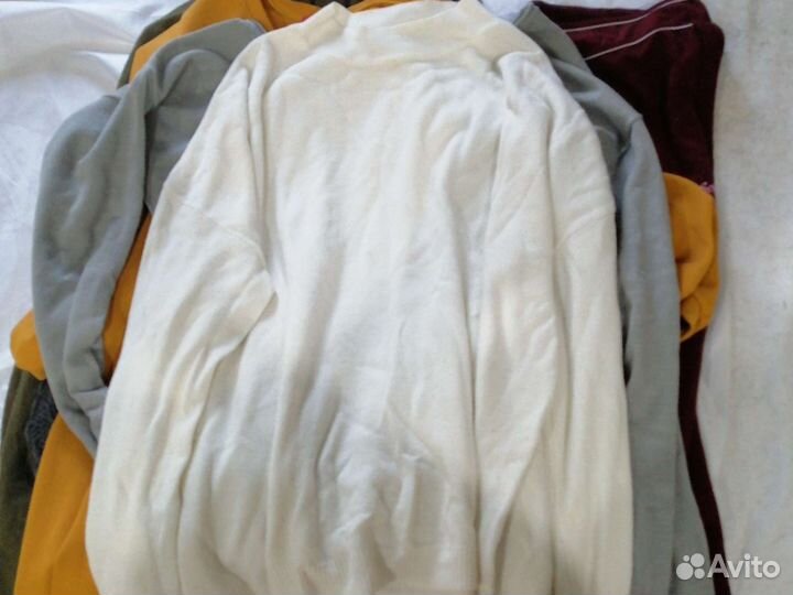 Отдам женнские вещи