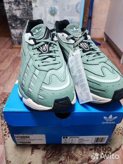 Кроссовки Adidas Orketro