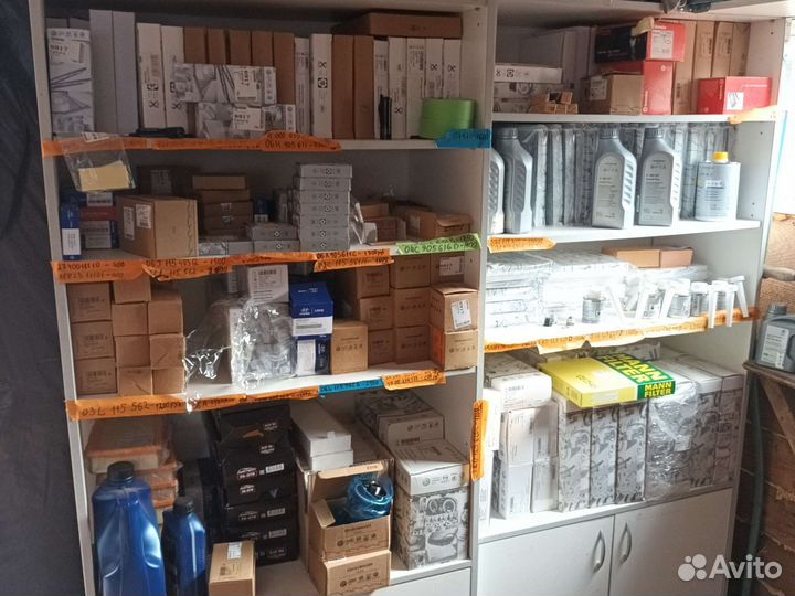 Фильтр масляный VAG 06J115403Q,06J115561B