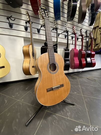 Sevillia IC-100M NS классическая гитара 4/4