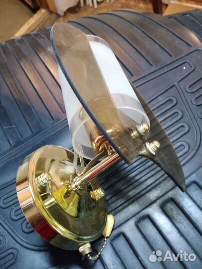 Настенный светильник бра