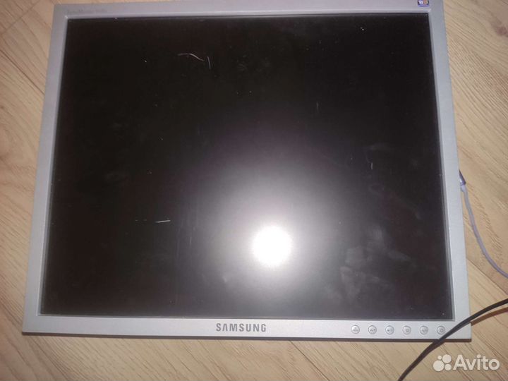 Монитор Samsung syncmaster 940n