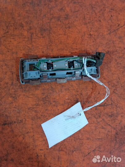 Плафон салона Nissan Cedric HY34