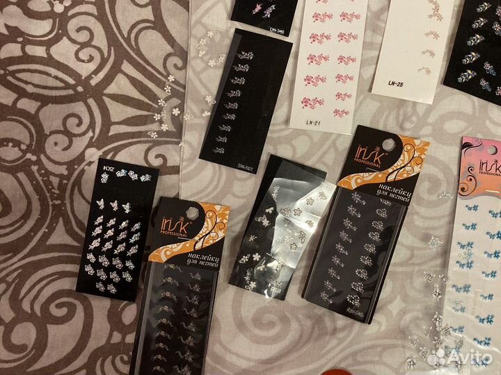 Наклейки для ногтей