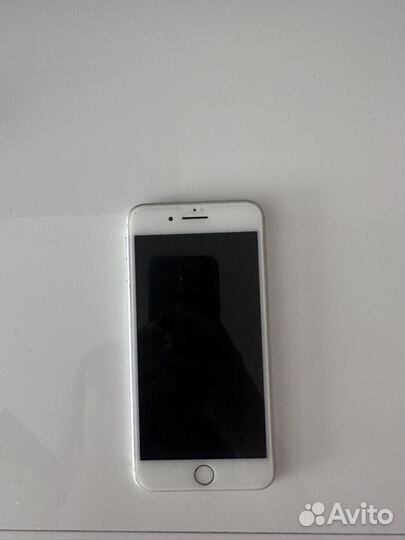 Телефон iPhone 8 plus