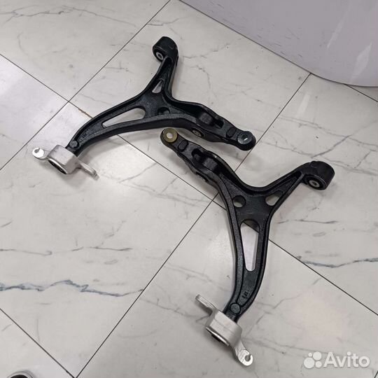 Комплект рычагов задней подвески Mercedes W164 ML