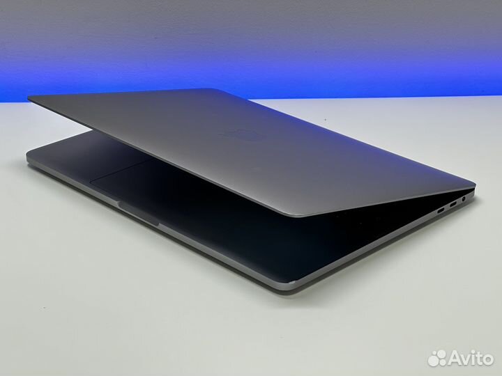 MacBook Pro 13 2019 TB i5 2.4/8/256