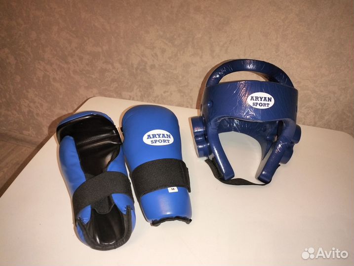 Защита для тхэквондо шлем