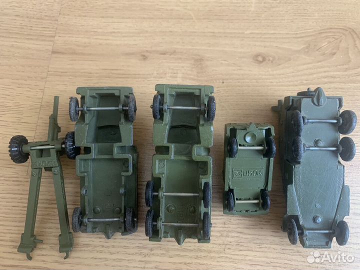 Игрушка СССР бтр и грузовик