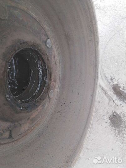 Ступицы на прицеп в сборе