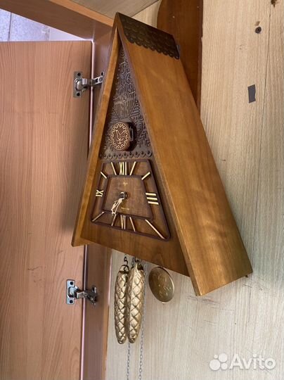 Старинные настенные часы Маяк (Кукушка)