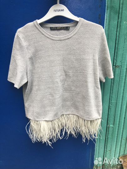 Топ с перьями love republic