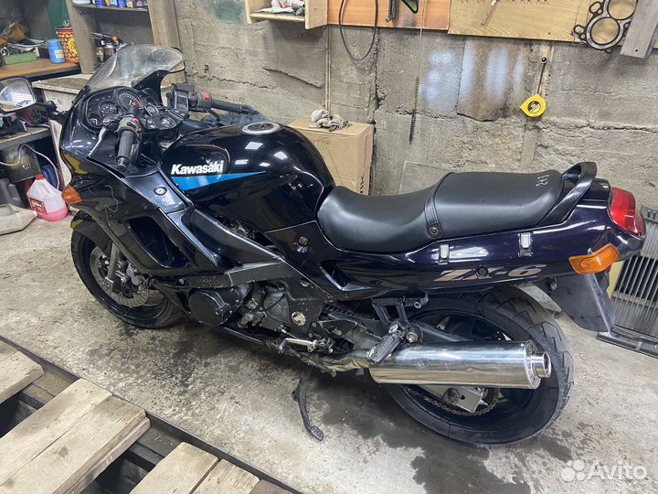 Kawasaki ZZR400-2