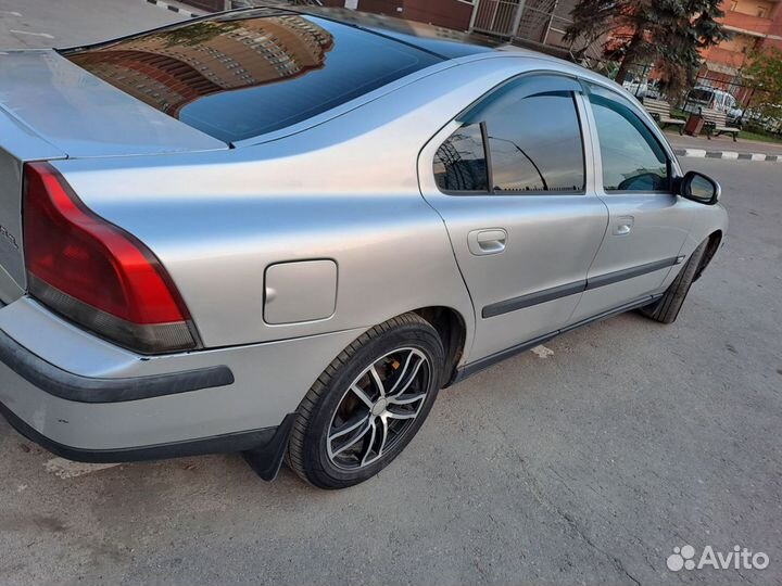 Volvo S60 2.4 AT, 2000, 304 000 км