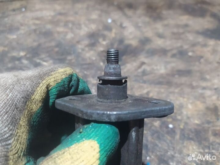 Трапеция стеклоочистителей Mazda 626 GE (1991—1997)