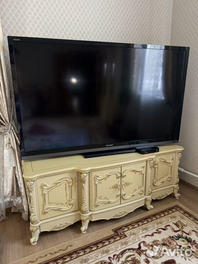 Sharp LCD colour TV model LC-70LE740E телевизор
