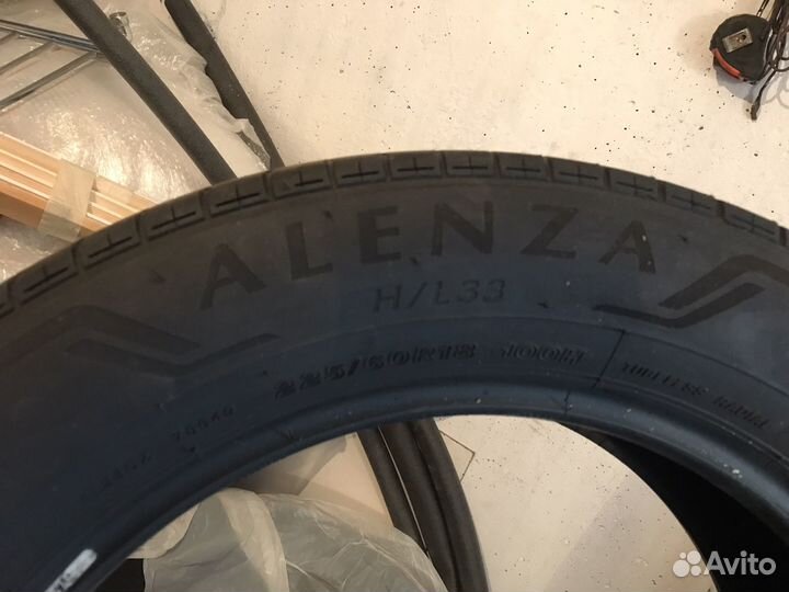 Bridgestone Alenza H/L 33 225/65 R18 100H