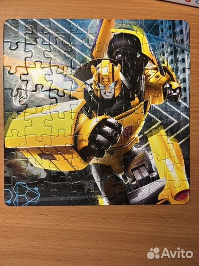 Продам пакетом пазлы и книжки