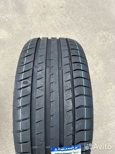 Triangle EffeXSport TH202 225/40 R18 92Y