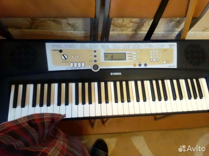 Синтезатор yamaha psr200