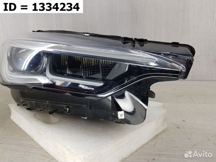Фара правая Infiniti QX50