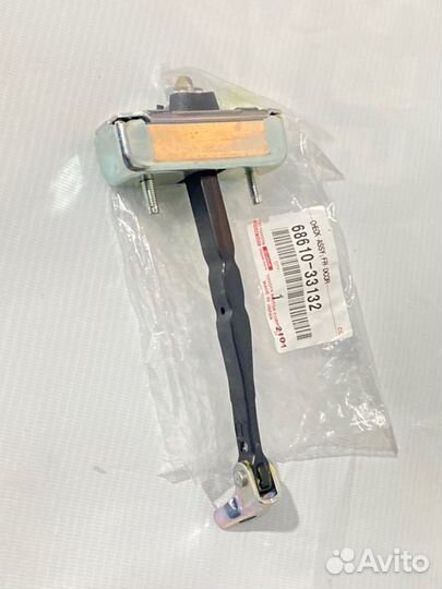 Ограничитель двери передний Toyota Camry V70/V75