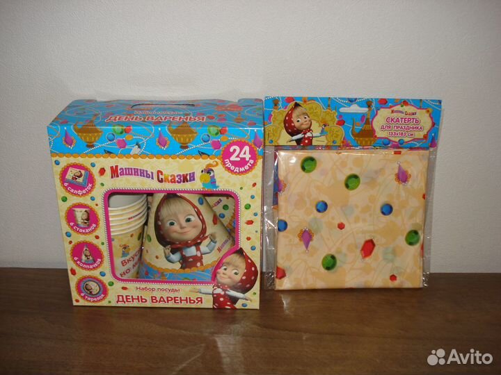 Подарочный набор посуды и скатерть Маша и Медведь