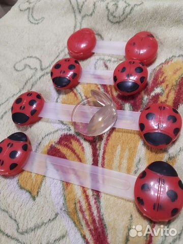 Замки на шкафы от детей