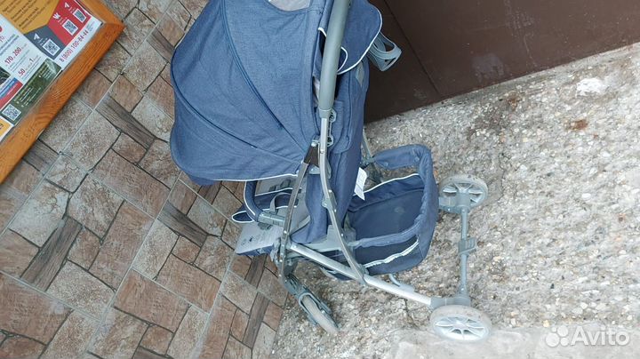 Прогулочная коляска