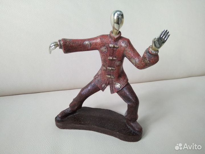 Статуэтка монах шаолиня