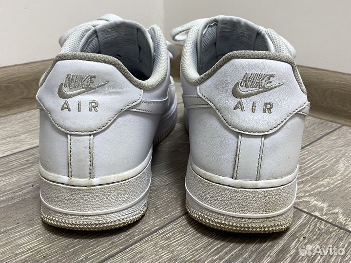 Кроссовки Nike Air Force 1 07 (45 EUR)
