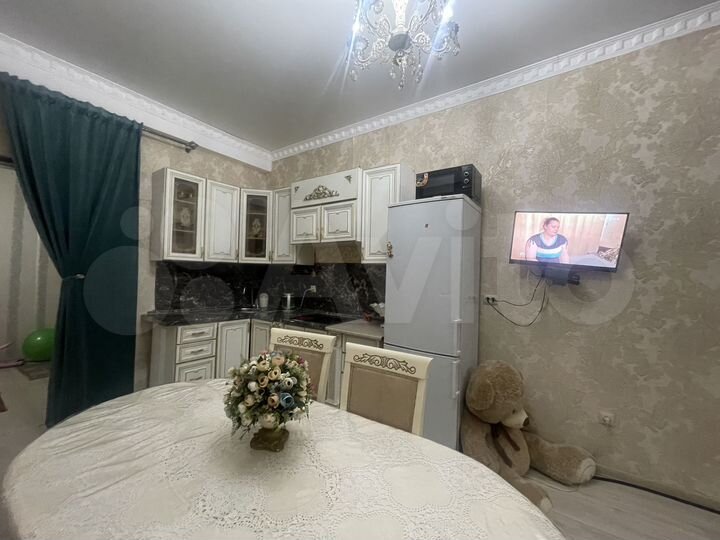 2-к. квартира, 65 м², 2/5 эт.