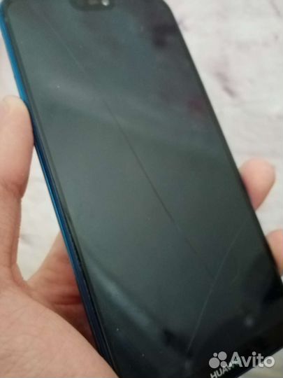 Телефон Huawei p20 lite