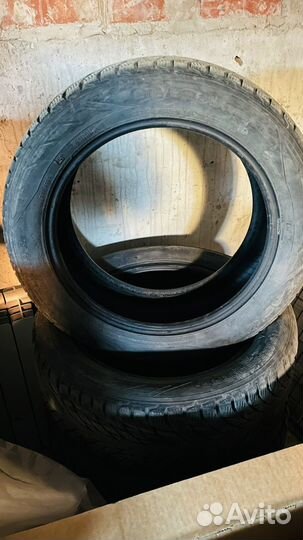 Nokian Tyres Hakkapeliitta R2 215/55 R17