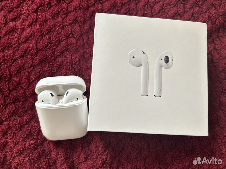 Apple AirPods