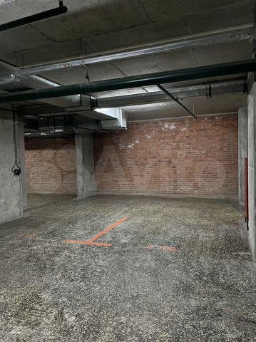 Машиноместо, 16 м²