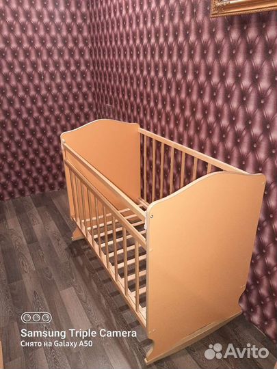 Детская кроватка