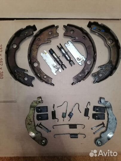 Задний тормозной механизм