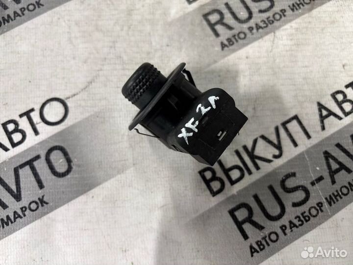 Джойстик Jaguar Xf X250 2012